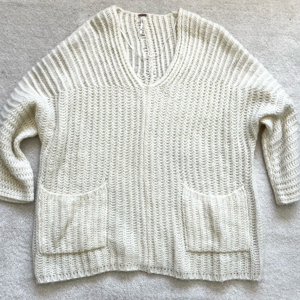 FREE PEOPLE OVERSIZED Deep Vee Patch Pocket Ivory Tunic Wool Blend - Picture 2 of 8